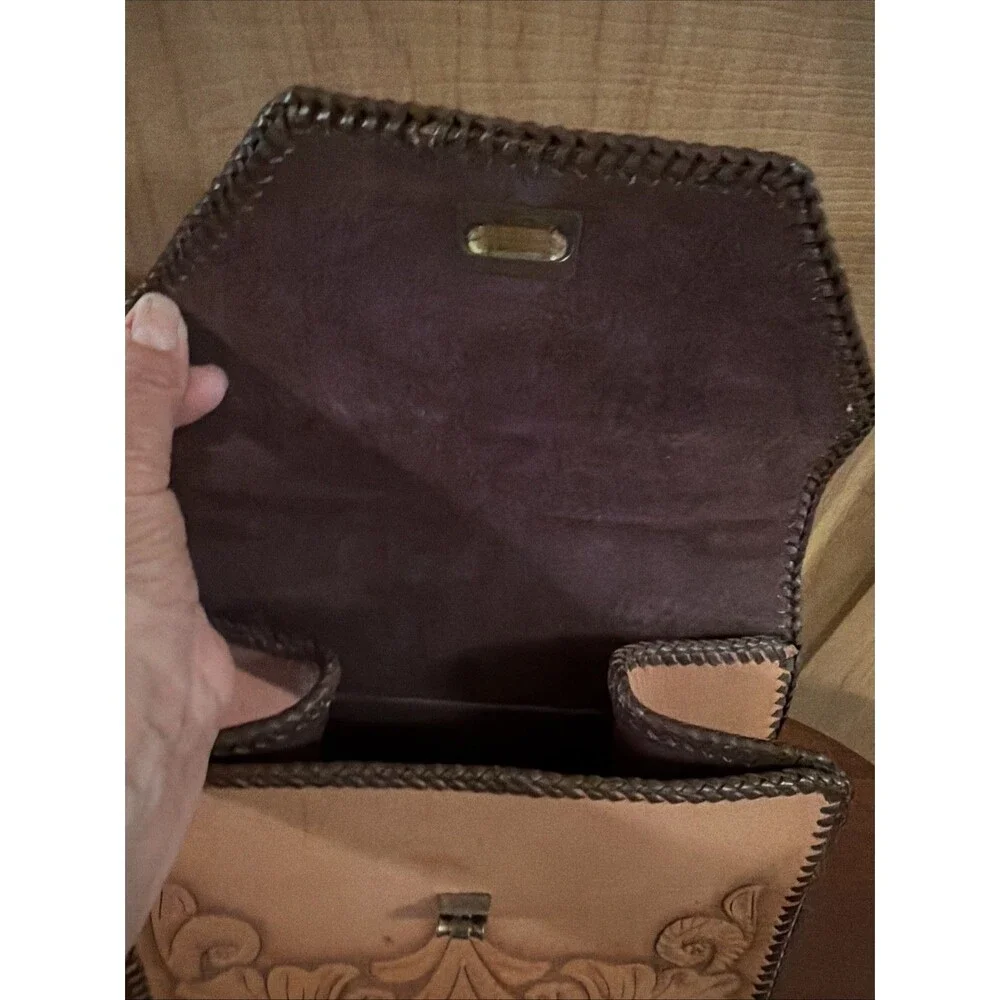 Vintage Hand Tooled Leather Handbag Brown Floral 9x 7.5x 3.5 Beautiful Bag. GUC!